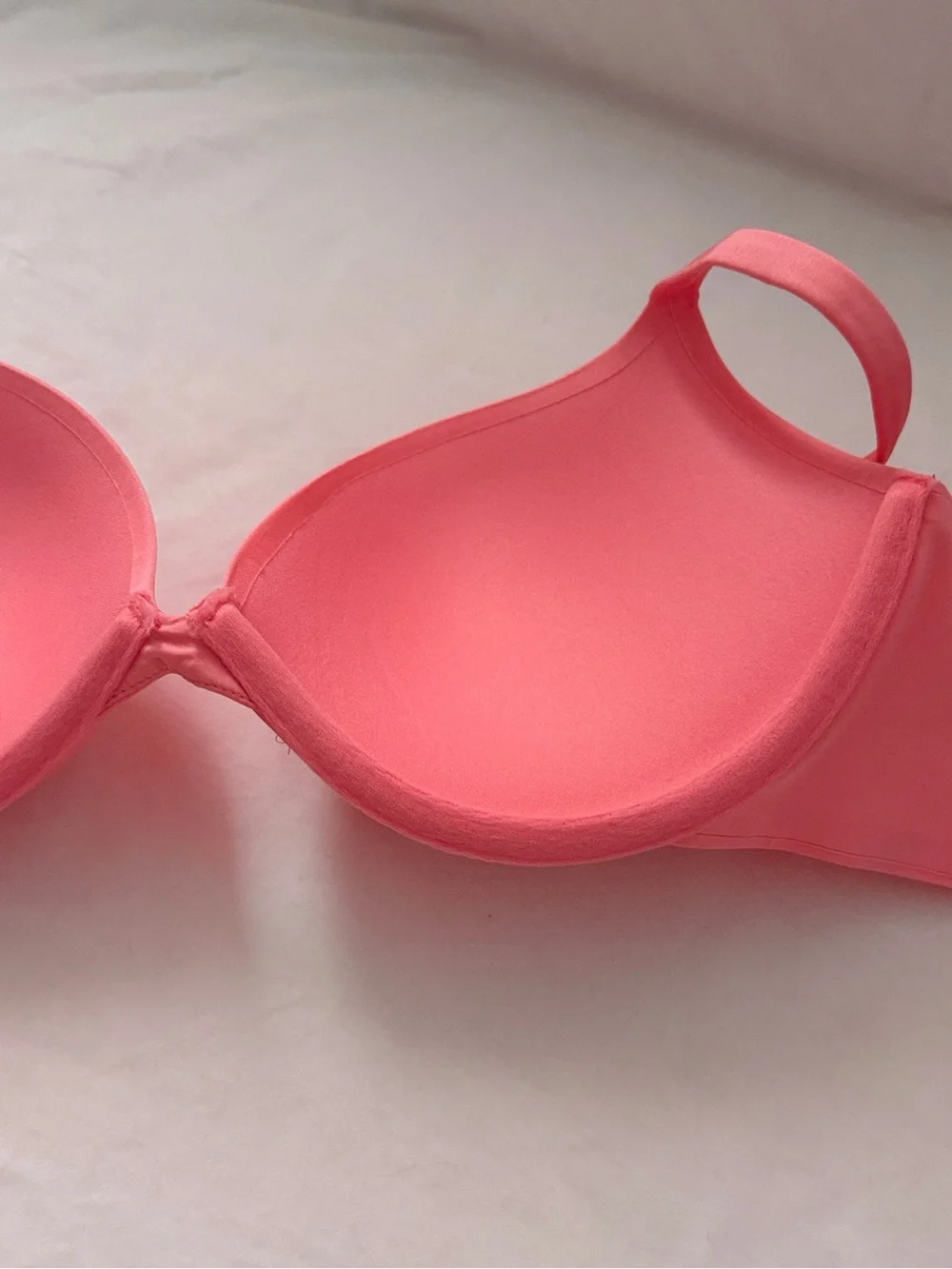 SKIMS Coral Pink Smooth T-Shirt Bra - Picture 3 of 4